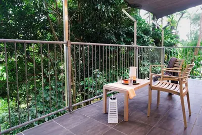 Image de The Point. A rainforest and ocean view retreat