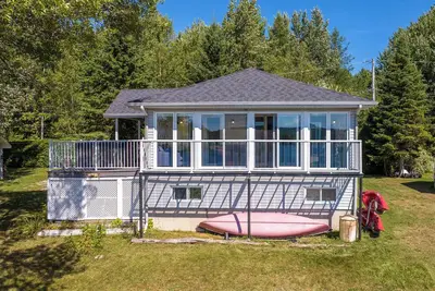 Image de Spa et Accès au Lac | Le Chic Shack des 3 lacs