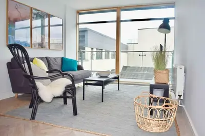 Image de 2 bed bright and modern flat in the city centre