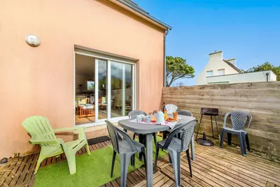 Image de Maison de Vacances 'Ty Per - Les Gîtes Marins Des Abers' avec Vue sur Mer, Terrasse Privée et Wi-Fi