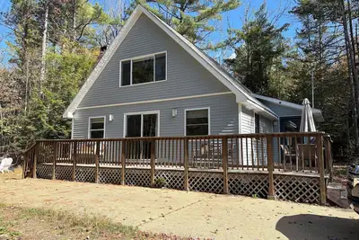 Image de --A-Frame of Mind-- Cozy Family & Pet Friendly 4br house in the White Mountains!