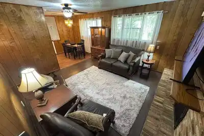 Image de New! 3/2 House: 10 min beach; 50 min Space Center!