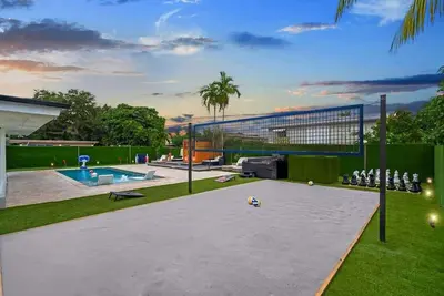 Image de Miami Resort Villa  Volleyball, Jacuzzi, Sauna