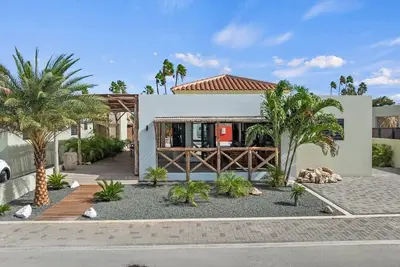 Image de Villa Sunbea, Mambo Beach