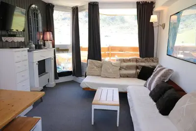 Image de À 10m des pistes de ski, 4ème étage, vue pistes de ski, balcon, télévision, 25m², Tignes