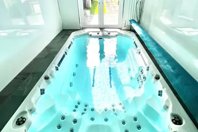 Image de Countryside Retreat - Indoor Pool, Sauna, Hot Tub - Ideal for long Stays