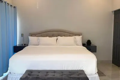 Image de Plush Skyview Penthouse