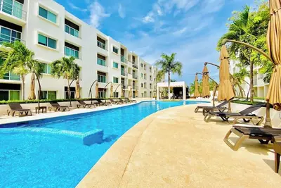 Image de Charming Condo in Cancun with Pool, Balcony and WiFi