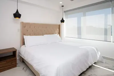 Image de Charm and Luxury in Perfect Harmony – Prime Location