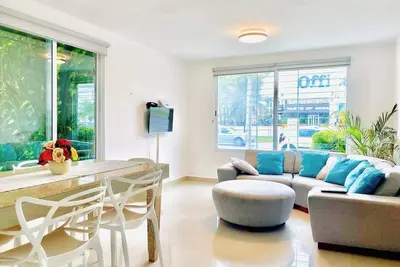 Image de Cozy apartment at the entrance to the Hotel Zone