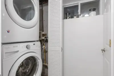 Image de The Viridian - Urban Oasis - 5min Walk to Metro - Free Parking