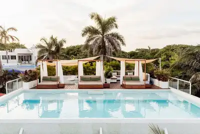 Image de Vista Estate: Incredible Villa 1 Block from Beach, Perfect for Groups + Events