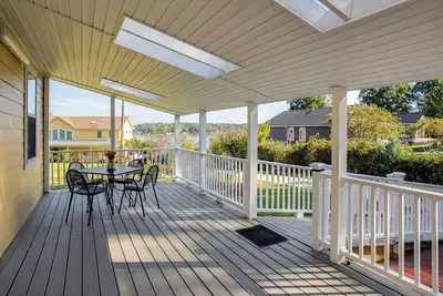 Image de Bring Your Boat! Lake Murray Home w/ Dock & Ramp