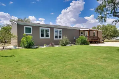 Image de Peaceful Countryside Home w/ Yard in Hawley