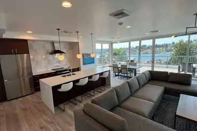 Image de Modern 1br Retreat – Fully Furnished, Pet-Friendly, and Minutes from Downtown