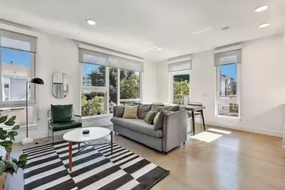 Image de Solis Capitol Hill - Stunning Condo Near it All!