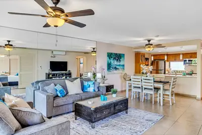 Image de Fully Renovated Condo right on the beach with A/C, Wi-Fi and Everything you need