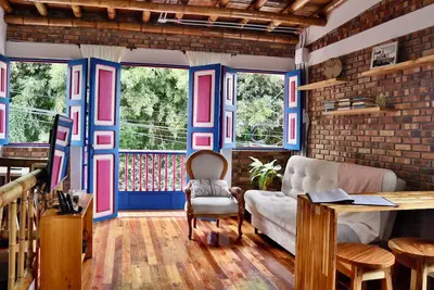 Image de Colonial style apartment, quiet and cozy in central area of Circassia