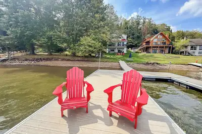 Image de New Lakefront + Walk to Wisp!