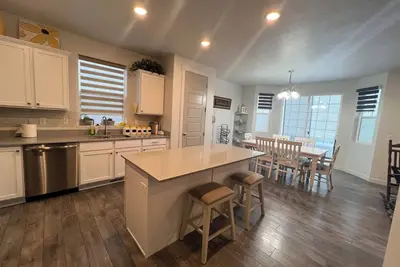 Image de Spacious 5-bedroom house in fabulous Lindon inches away from I-15