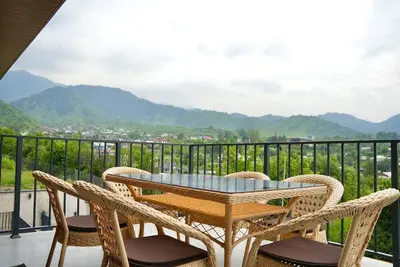 Image de Almaty Highlands Getaway-Rodnik Chalet. Mountain View