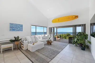 Image de Ziggy’s Beach House- Ocean Views, Sauna, Jacuzzi, Pet-friendly!