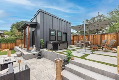 Image de Uncork & Unwind I Sip, Soak & Stroll Downtown Napa