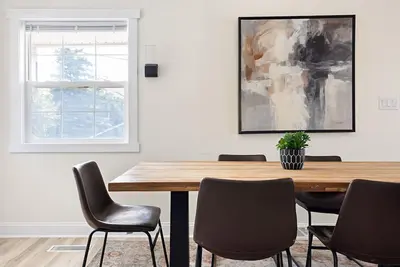 Stunning 3br | Game Room | Yard | W/D | Coffee Bar