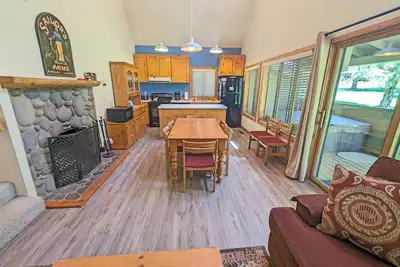 Image de Circle Four Condo 14 - Hot Tub, Sharc Passes, Community Pool