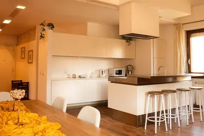 Image de Comfortable and elegant home for groups and families, near the Appia Antica.