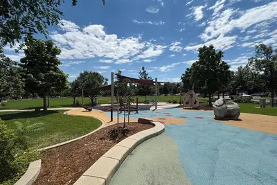 Image de Serene North Boulder Condo! Longterm