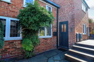 Image de 6 Brook Court, pet friendly, with open fire in Derby
