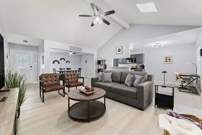 Image de Spacious Humble Retreat - Near Iah & Lake Houston, Sleeps 9