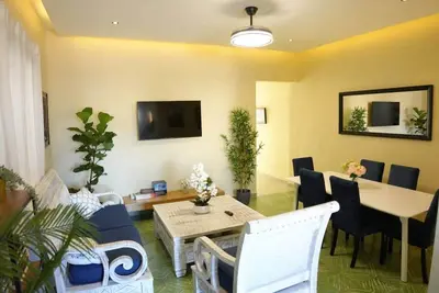 Image de Cozy Colonial Zone Stay, Fast WiFi, Walk to Sites