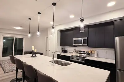 Image de 2 Bedroom Condo With Lake View