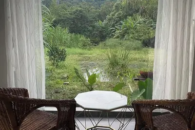 Image de Hannah Garden is the house at the foot of the hill by the stream, pet friendly.