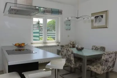 Image de Three Bedroom Apartment A4+2