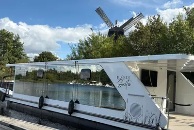 Image de 5-star vacation apartment + view of the lake | Lake Suite