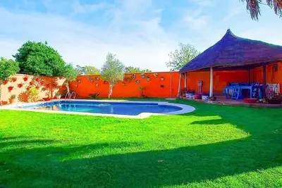 Image de Chalet con piscina privada y amplio jardin