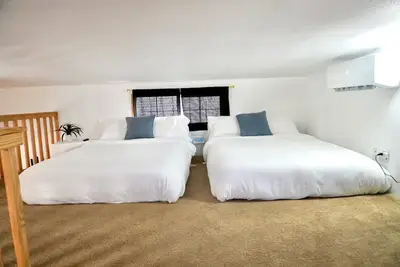 Image de Tiny home in Lake Travis located in Sun Outdoors Resort.