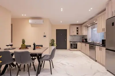 Image de Xenessa Elegant Villa, 4-Bedroom Private Pool Retreat