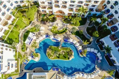 Image de Soothing hotel with Ac in vibrant Cabo San Lucas