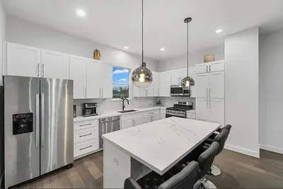 Image de 3-bedroom townhome in superb Houston with Ac