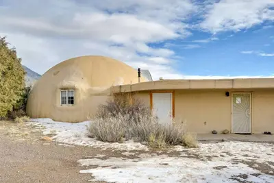 Image de Spacious Picturesque Dome with Lofted Interior and Patio in Colorado