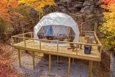 Image de Off-Grid Dome with Private Hot-Tub and Spectacular Sunrise Views in Tennessee