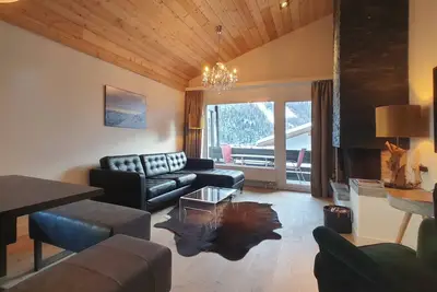 Image de Appartement mansardé de 3 pièces dans la maison Amici avec vue imprenable