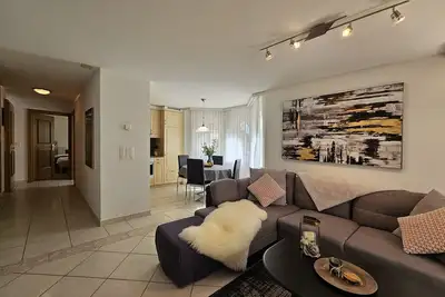 Image de Appartement au rez-de-chaussée pour les amoureux du bien-être dans la maison Chateau