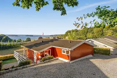 Image de \"Senni\" - 800m from the sea by Interhome