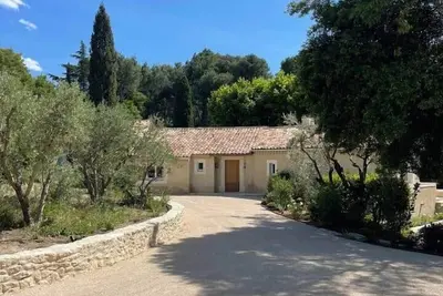 Image de Mas dans un vignoble renommé des Alpilles