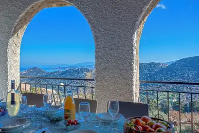 Image de Casa Lisa - appartement dans le village de Monticello vue mer